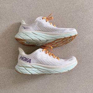 HOKA Clifton 8 Blanc de Blanc/White Size 8